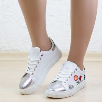 Кецове с бродерия White