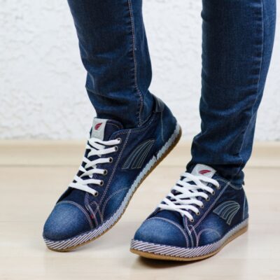 Само 40 номер! Кецове CLS Jeans