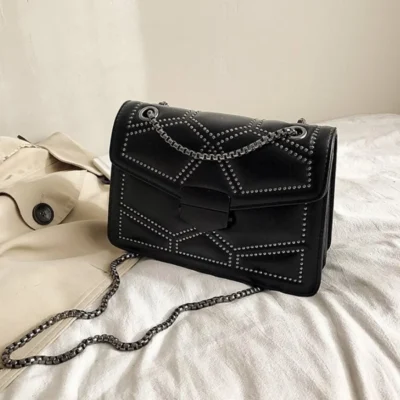 Малка дамска чантичка Blacky