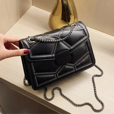 Малка дамска чантичка Blacky