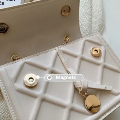 Малка чанта Mondely Beige