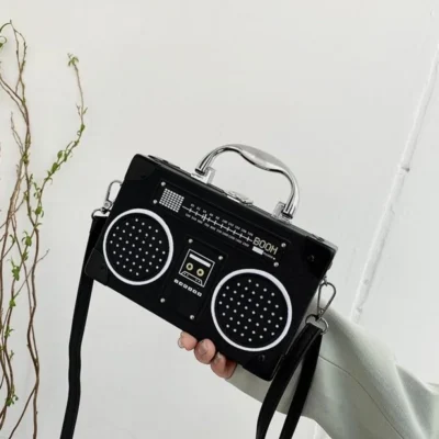 Малка чантичка Cassette Player