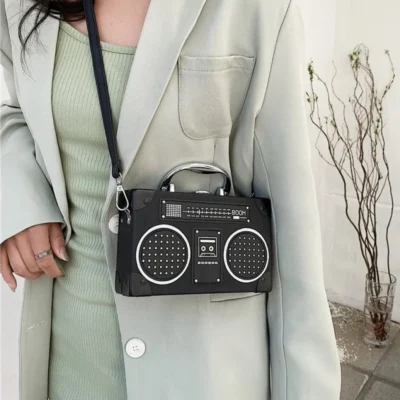 Малка чантичка Cassette Player