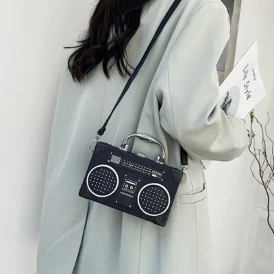 Малка чантичка Cassette Player