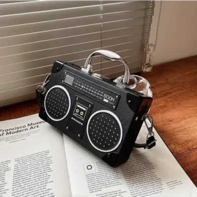 Малка чантичка Cassette Player