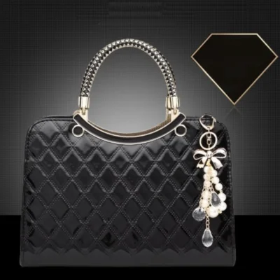 Елегантна дамска чанта Black 1138 - черна