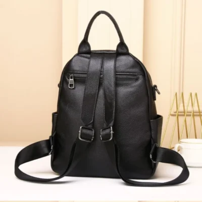 Дамска раница от естествена кожа Black 1156 - черна
