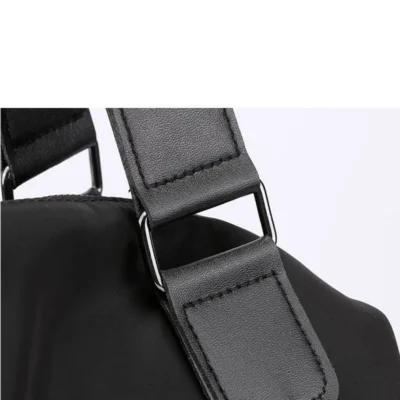 Спортна дамска чанта от плат Black - черна