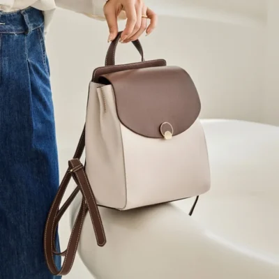 Дамска раница от естествена кожа Beige 993 - бежова