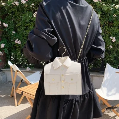 Малка дамска чанта Beige Jacket - бежова