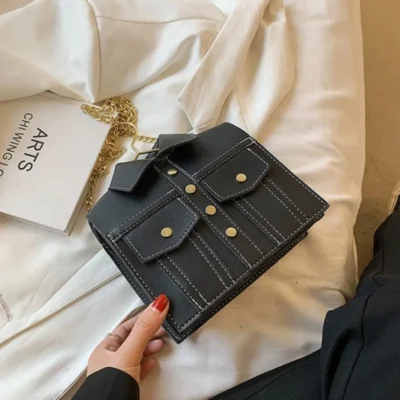 Малка дамска чанта Black Jacket
