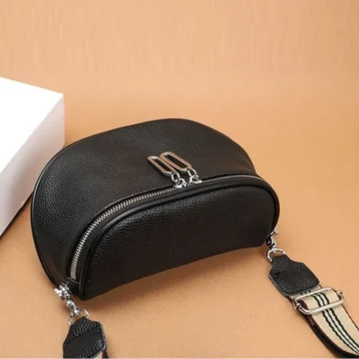 Малка дамска чанта от естествена кожа Black 1223