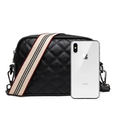 Малка дамска чанта от естествена кожа Black 1226