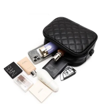 Малка дамска чанта от естествена кожа Black 1226