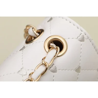 Стилна дамска чанта Hearts White - бяла - bgshopmall.com