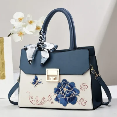 Дамска чанта with Flowers Blue - синя