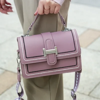 Стилна дамска малка чанта Silver Purple - лилава