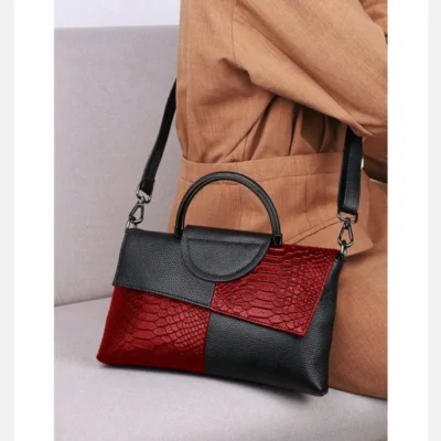 Стилна дамска чанта 1282 Red - черно с червено
