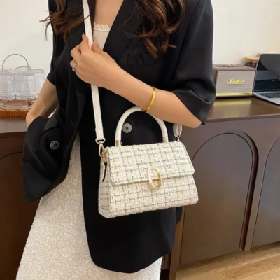 Малка дамска чанта Cloth White